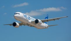 Скандалы авиации: "Мотористы" судятся с "планеристами", а в Казани презентовали несуществующий суперлайнер