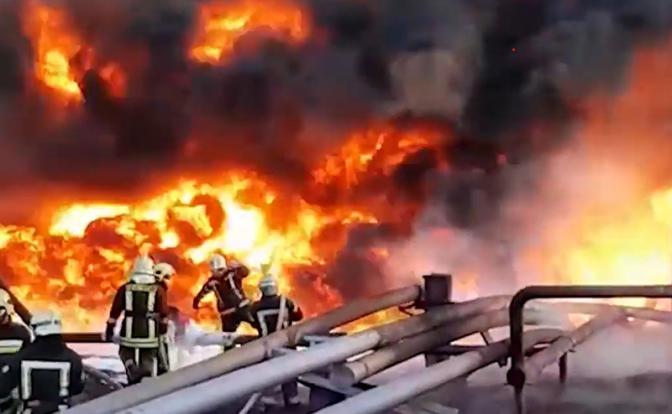 В очередную ночь кошмаров “Герани” показали врагу атаку стаей: Крепко влетело по Одесскому порту