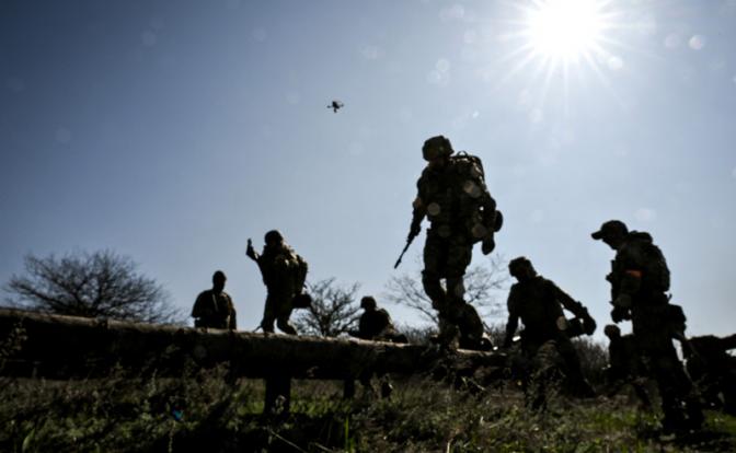 На фото: украинские военные.