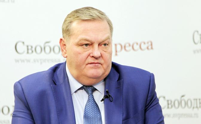 На фото: историк Евгений Спицын.