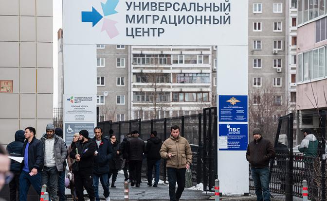 Паспорт гражданина России стал дороже в 12 раз: Минфин по зернышку клюет