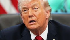 «Украина побеждена»: Зеленский взбесился, когда ему передали слова Трампа после разговора с Путиным