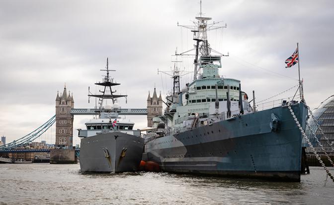 Британия собирает гоп-компанию, чтобы дать решительной бой ВМФ России в северных морях