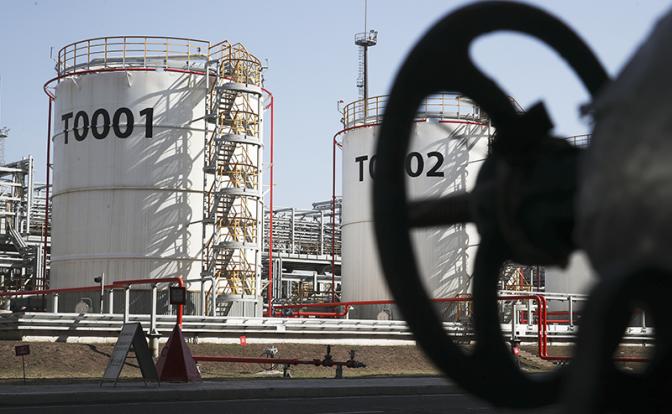 Минфин – народу: "Плюс 200 млрд в бюджет с нефтяного рынка позволят нам разве что концы с концами свести"