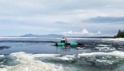 Роковой прыжок со льда на воду: Капитан катера и четыре туриста из Подмосковья погибли на Байкале