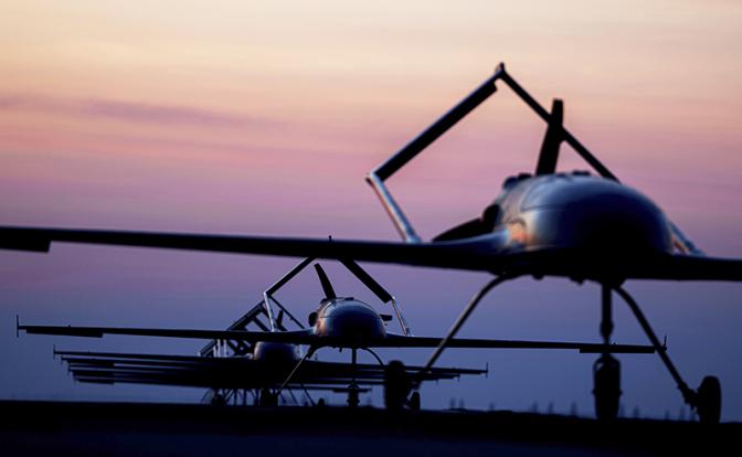 На фото: беспилотный летательный аппарат АН-196 "Лютый"