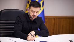 Тварь трусливая: Зеленский срочно написал Трампу письмо на 5 страницах – «от имени украинского народа прошу»