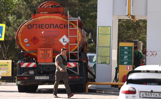 «Рекордный» курортный сезон в Крыму ВСУ сейчас добивают на трассе «Новороссия»