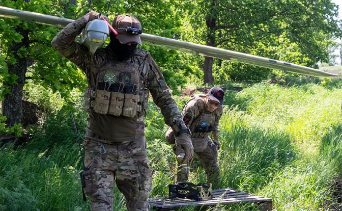 Финляндия в шоке: Пьяный украинский оператор запустил БПЛА не на Усть-Лугу или Псков, а на Хельсинки 