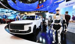 «Разогревочный» день ПМЭФ-2026 напомнил автосалон. Огромный и очень дорогой