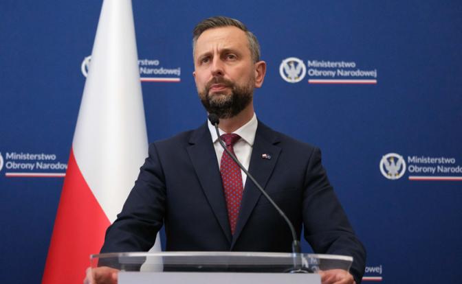 На фото: министр обороны Польши Владислав Косиняк-Камыш