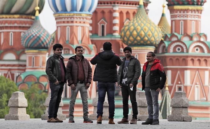 Миграционная революция: Индия начинает отщипывать кусок «русского пирога» у Средней Азии 