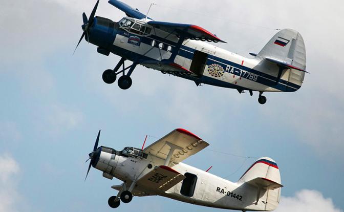 На фото: самолеты Ан-2