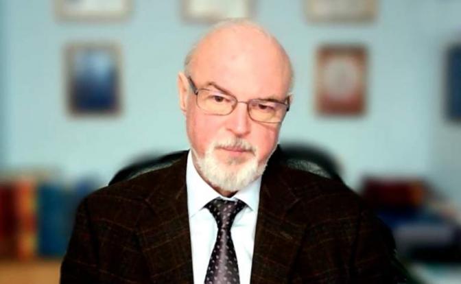 На фото: военный эксперт Юрий Кнутов