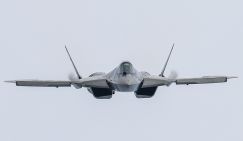 Military Watch Magazine: Су-57 – может и не лучший в классе, но единственный успешно воюющий