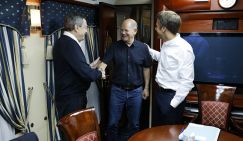 Стало известно, как Макрон и Драги спаивали Шольца для одобрения принятия Украины в ЕС