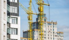 Рынок новостроек скукоживается: "Крыша" стала слишком дорогой