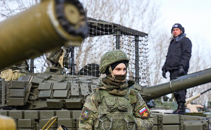 На фото: военнослужащие 102-й российской военной базы в Гюмри, Армения.