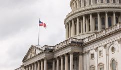 «Адские санкции»: Очередной медовый месяц между США и Россией закончился дежурным скандалом