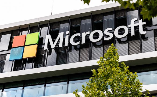 Сигнал ушел: К чему нужно готовиться Microsoft и Google после заявления Захаровой