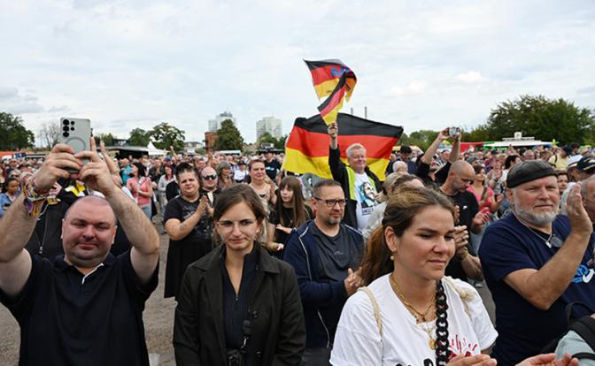 Будущее Германии: двоевластие, гражданская война, распад?