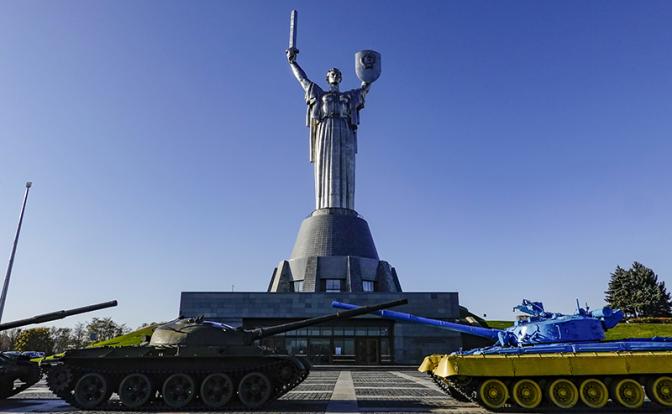 Бывший директор ЦРУ по анализу России: Возможно уже зимой Украина капитулирует