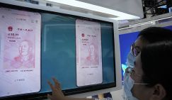 QR-кода достаточно. Китайцы забыли про наличные и банковские карты, в отличие от россиян