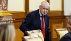 "Сдай макулатуру - поддержи Миронова!": Для кого-то мусор - чистое золото, и глупо этого не учитывать, занимаясь популизмом