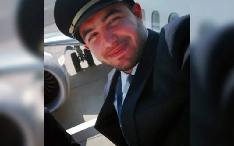 На фото: Хамам аль-Хаммами, второй пилот Flydubai.