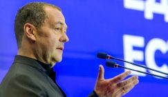 «А что хотела зеленая вошь»: Медведев прокомментировал последние заявления Зеленского