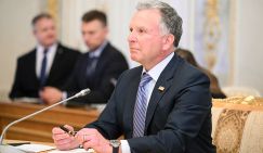 «Вова-25 процентов»: Зеленский согласился с потерей четверти страны пока Уиткофф с Путиным встречался
