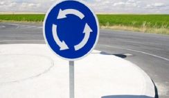 Порошенко подписал закон об изменении правил дорожного движения