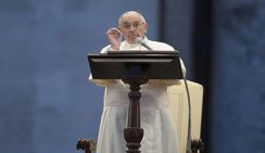 Папа Франциск планирует переписать «Отче наш»