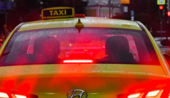 Таксисты раскрыли, что изменит возможность проверки водителя через «Госуслуги»