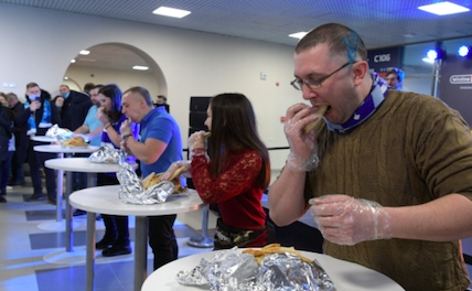 «Можно каждый день!»: Диетолог подсказала, как не толстеть от блинов