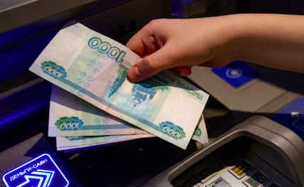 Денег нет: Малый бизнес чаще всего выплачивает зарплату в конвертах
