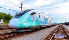 В городе Хайкоу Китая запустили красивые электрички