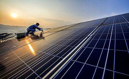 Солнечная энергия помогает Синьцзяну в борьбе с бедностью