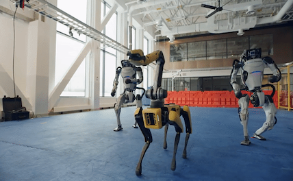 Первый четвероногий робот приступил к работе на заводе