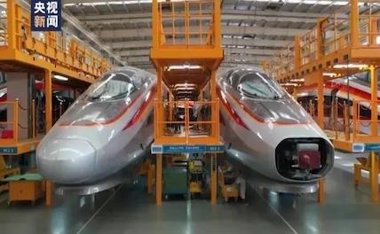 Китай выпускает поезд, способный разогнаться до 400 км/ч
