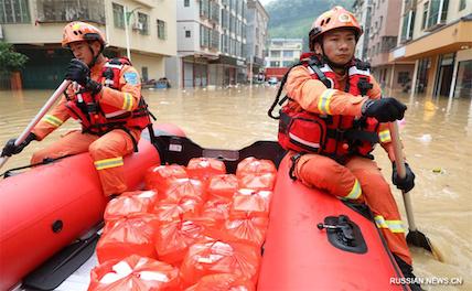 Из-за проливных дождей в провинции Гуандун эвакуировано 110 тыс. жителей