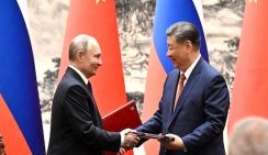 Си Цзиньпин и В. Путин провели встречу с представителями СМИ