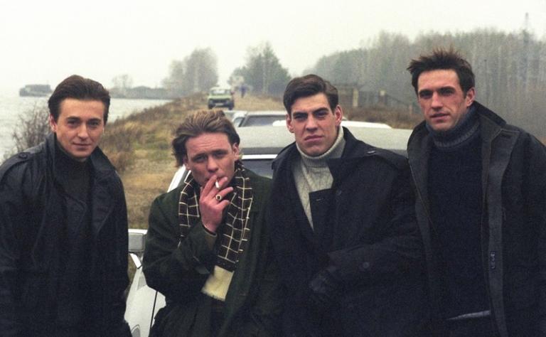 На фото: актеры Сергей Безруков, Павел Майков, Дмитрий Дюжев и Владимир Вдовиченков на съемках фильма "Бригада"