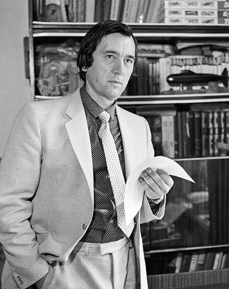 На фото: писатель, публицист Александр Проханов, 1984