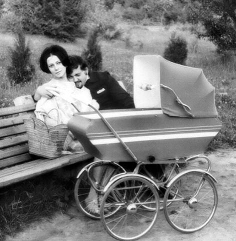 На фото: родители Анжелики