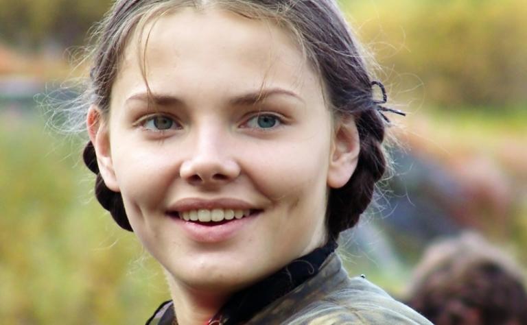 На фото: актриса Елизавета Боярская в роли Таньки во время съемок фильма "Первый после Бога" 