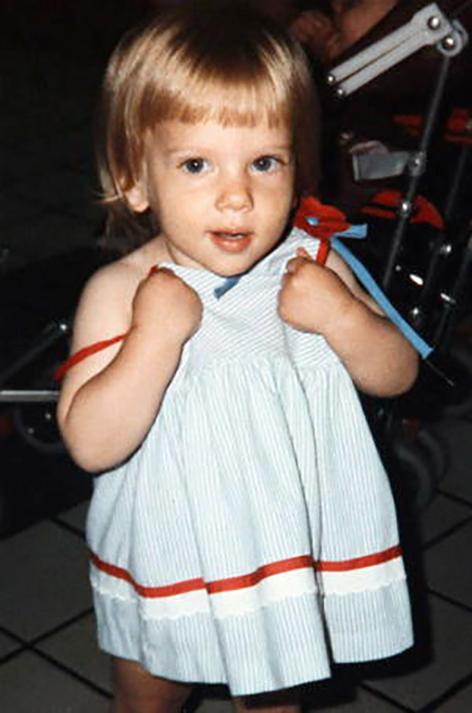 На фото: Скарлетт Йоханссон в детстве