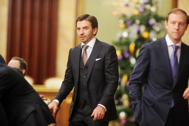 На фото: министр по связям с открытым правительством Михаил Абызов перед итоговой встречей с членами правительства России, Москва, 2019 год.