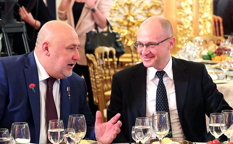 На фото: на торжественном приёме по случаю празднования Дня Героев Отечества. Справа &ndash; Первый заместитель Руководителя Администрации Президента Сергей Кириенко. 2018 год