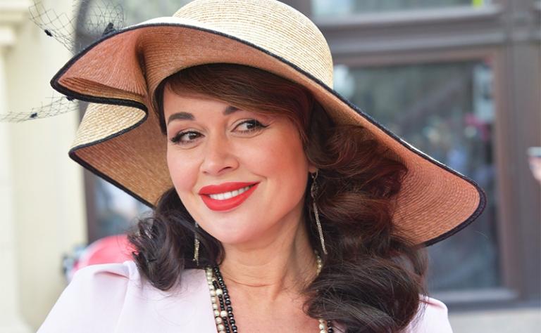 На фото: актриса Анастасия Заворотнюк